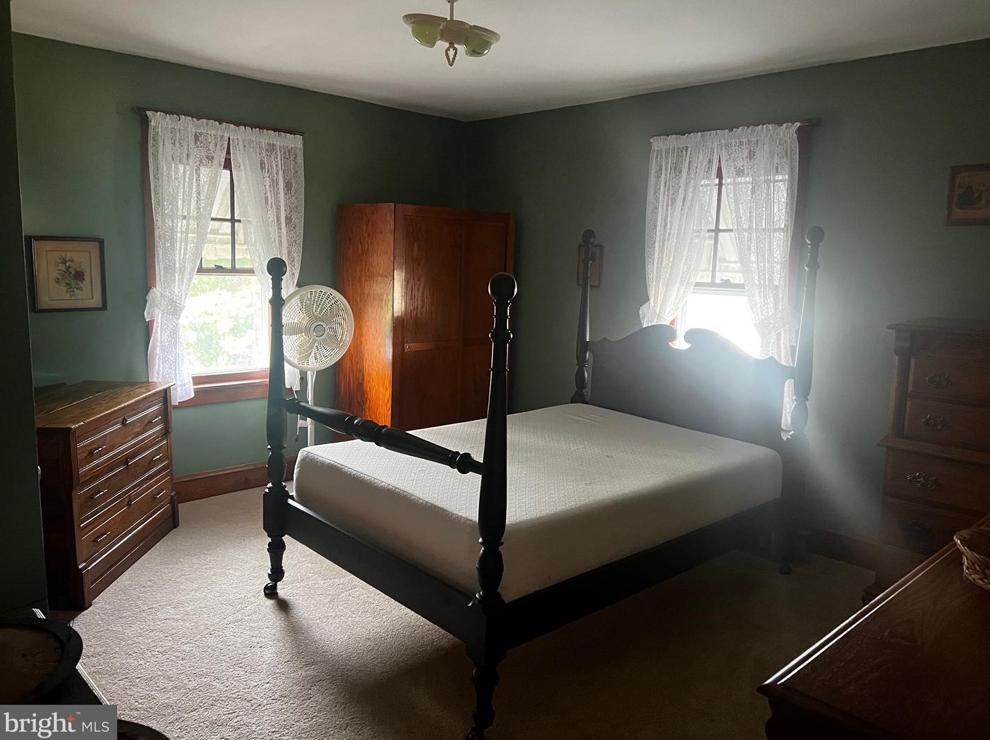 449 Middle Rd #2nd Floor, Elm, NJ 08037