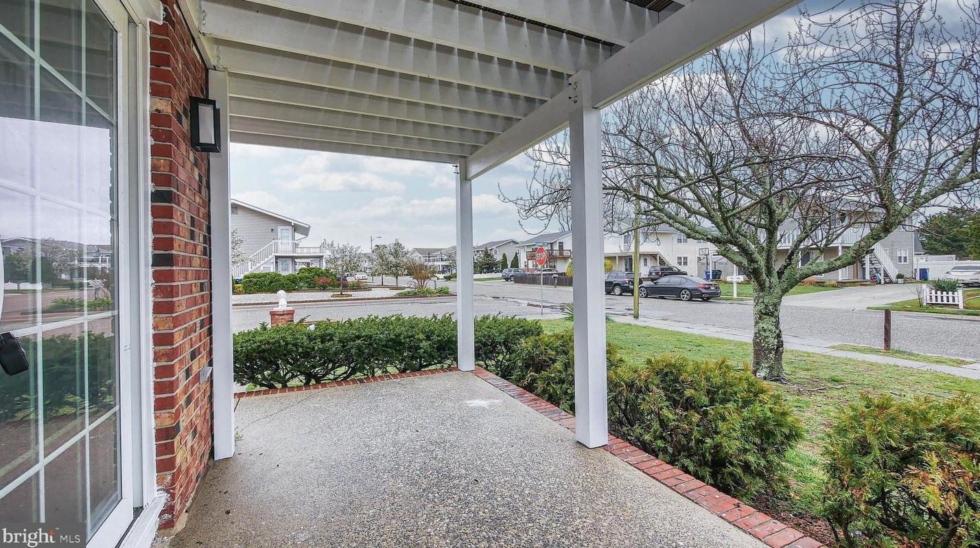 4623 Schooner Rd, Brigantine City NJ  08203-1266 exterior