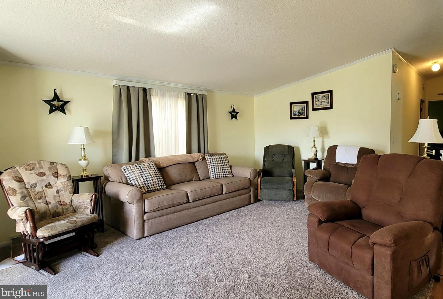 141 Country Ln, Buena Vista Township, NJ 08310
