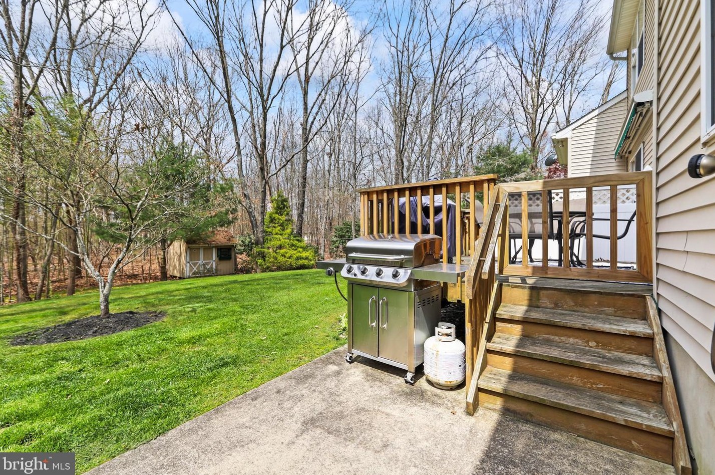 54 Kay Dr, Elm NJ  08037-1203 exterior