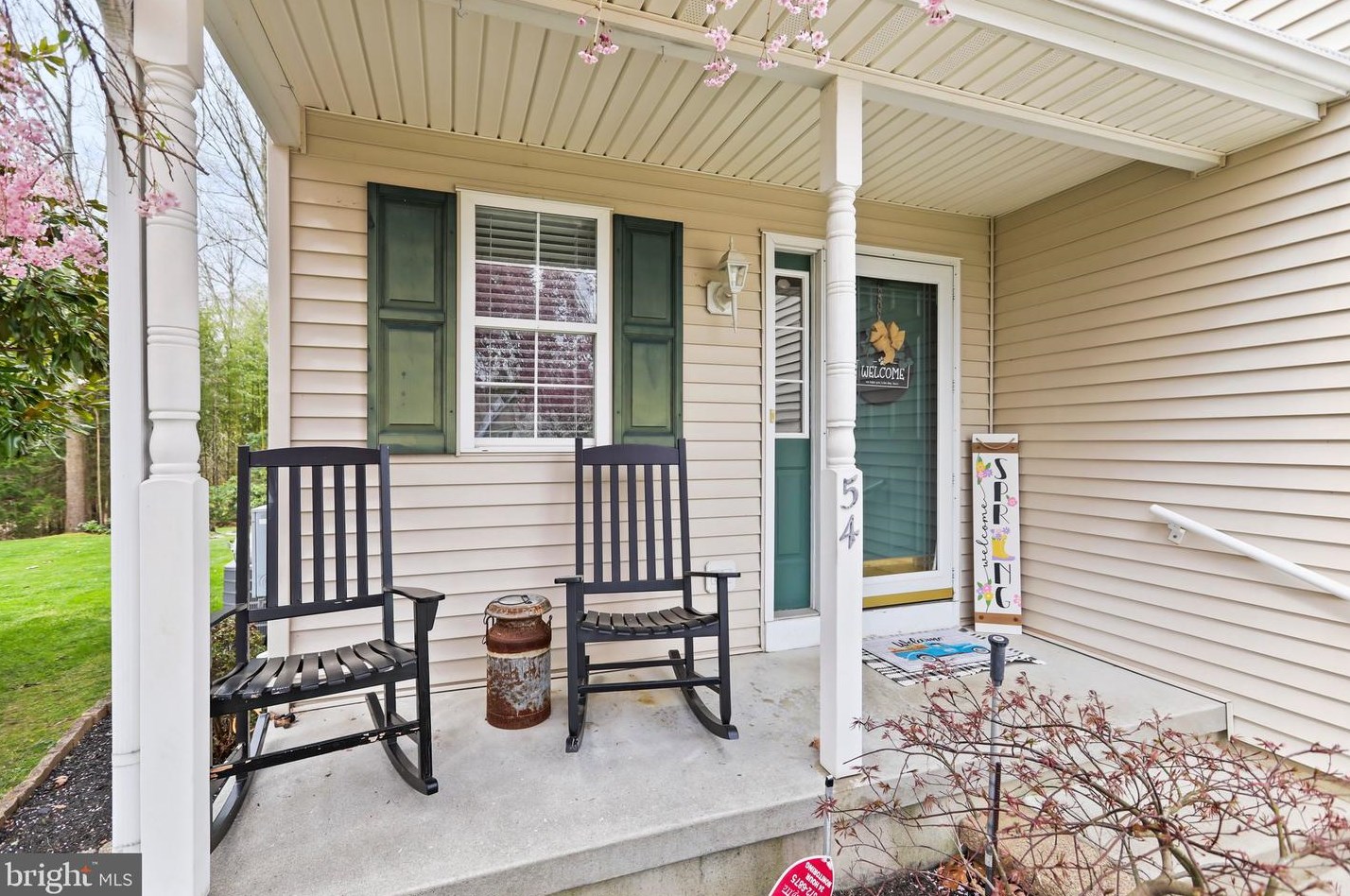 54 Kay Dr, Elm NJ  08037-1203 exterior