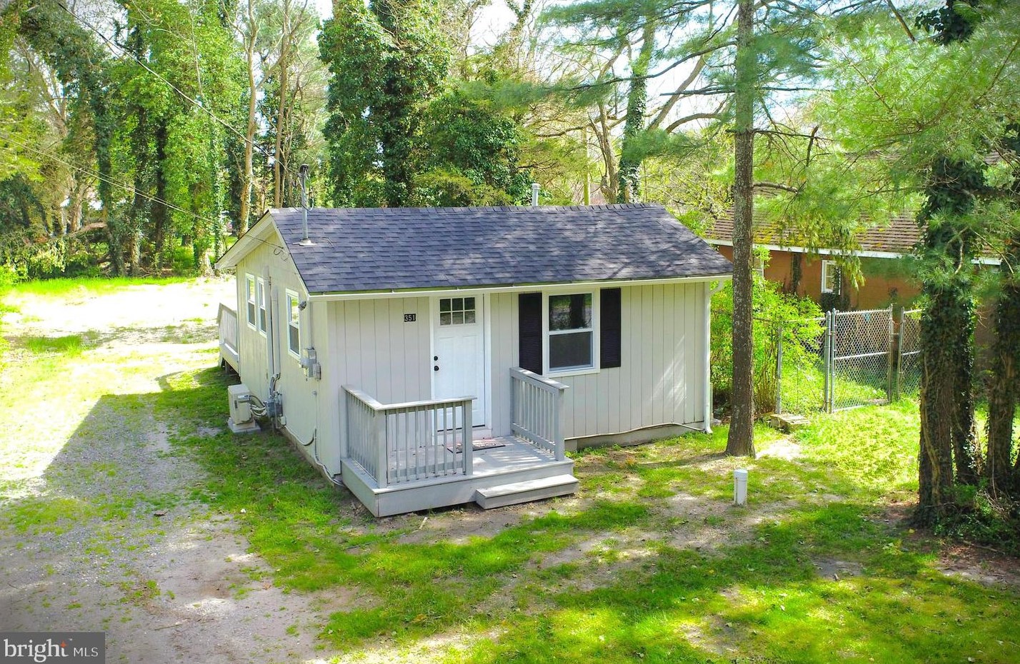 351 Elm St, Elm, NJ 08037-3774
