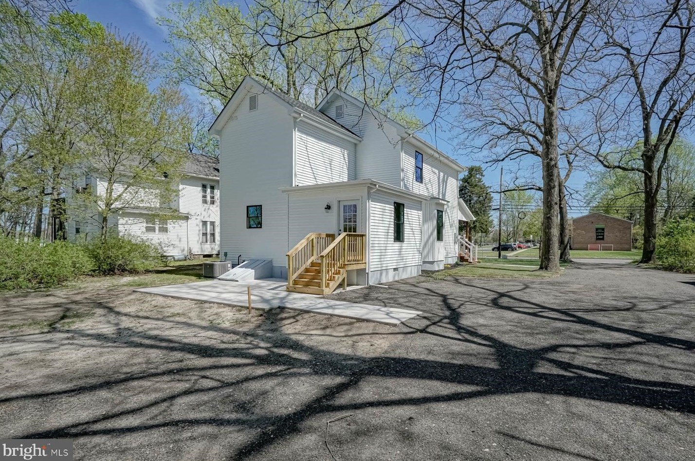 747 Bellevue Ave, Elm NJ 08037-1830 exterior