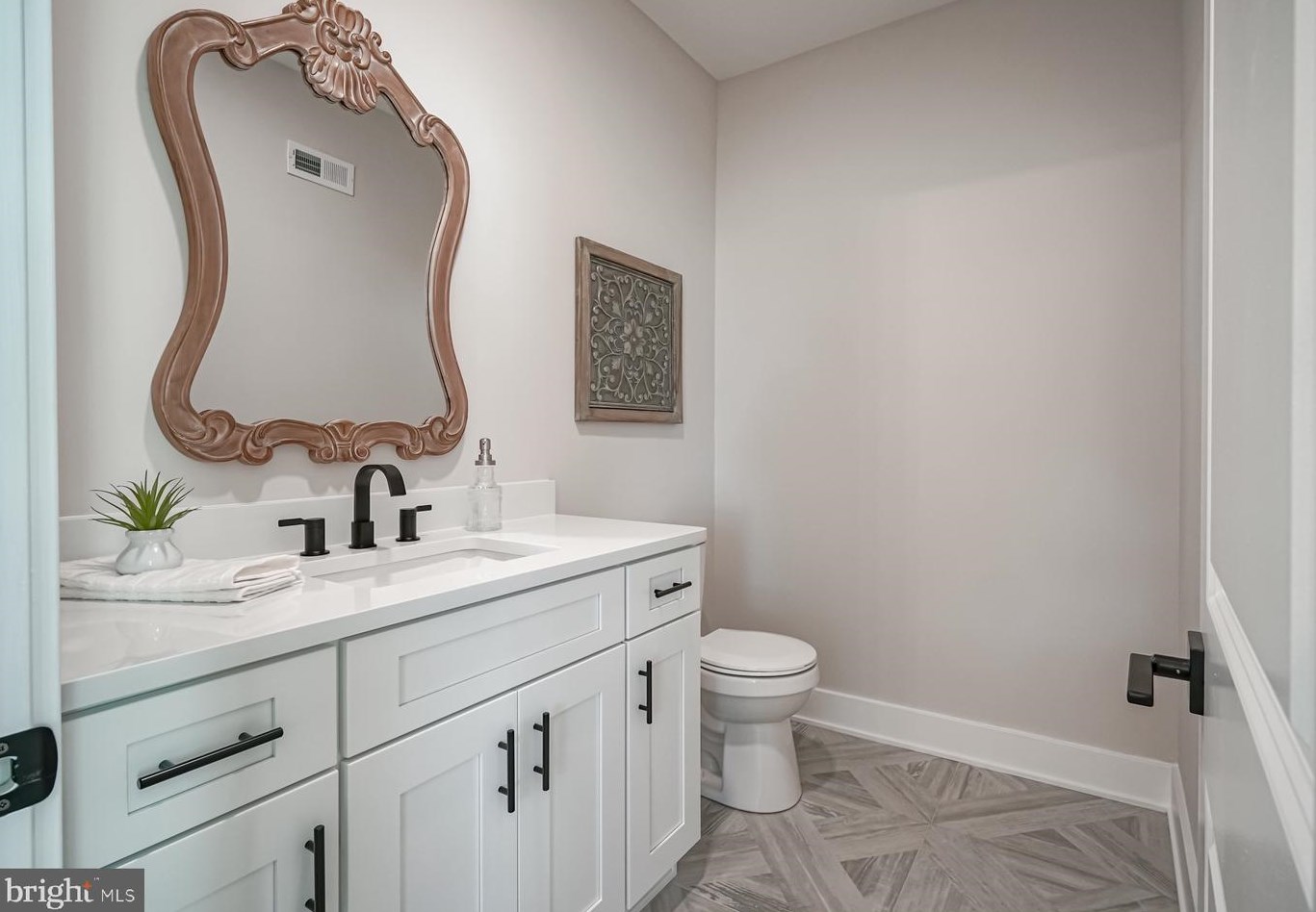 747 Bellevue Ave, Elm NJ 08037-1830 exterior