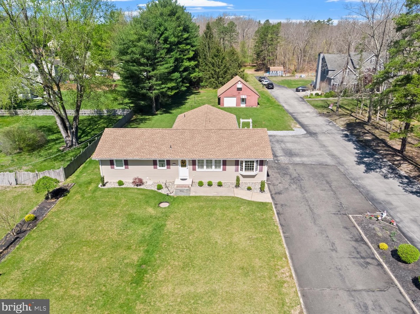 849 8th St, Elm, NJ 08037