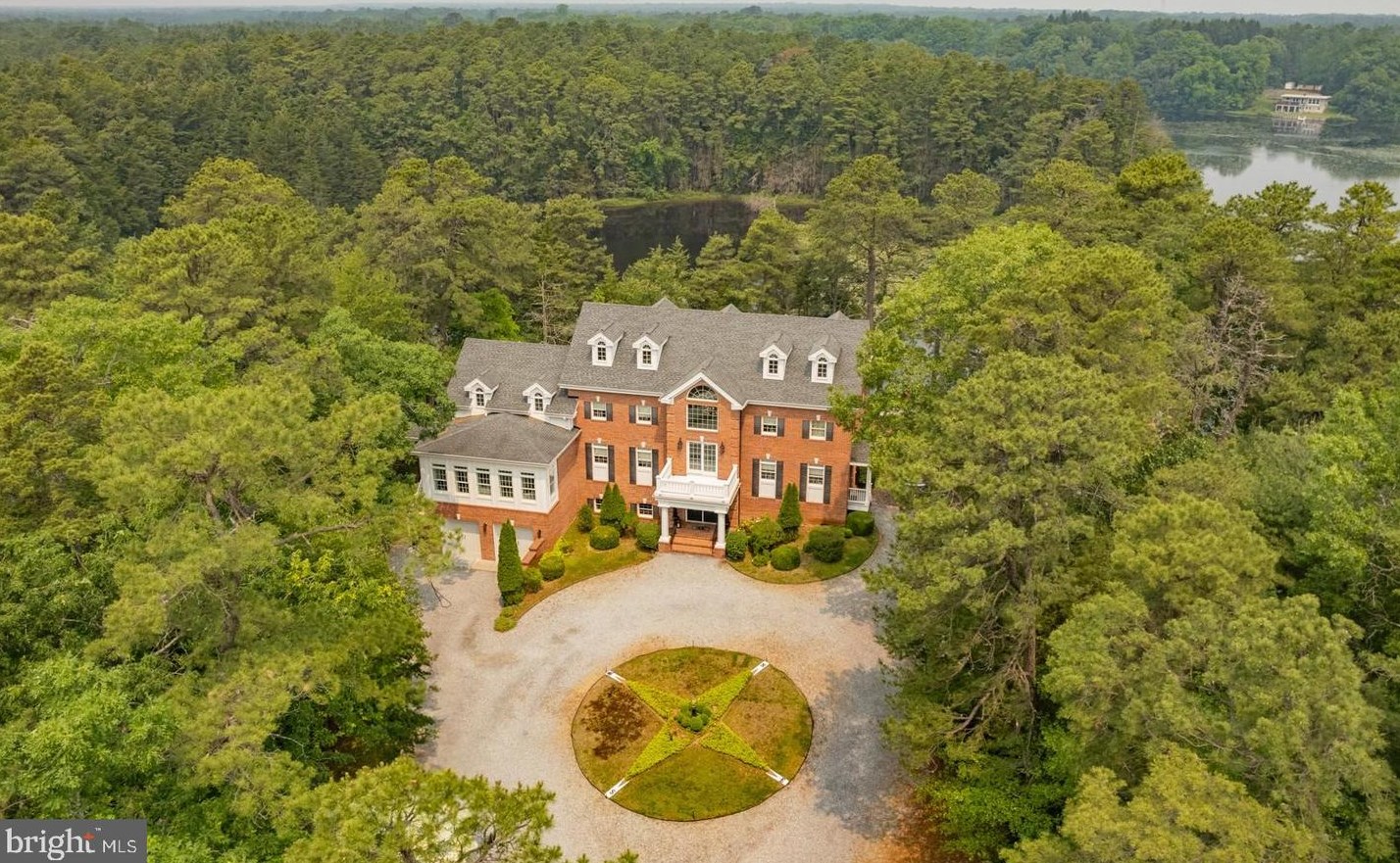 286 Riverside Dr, Port Republic, NJ 08241-9766