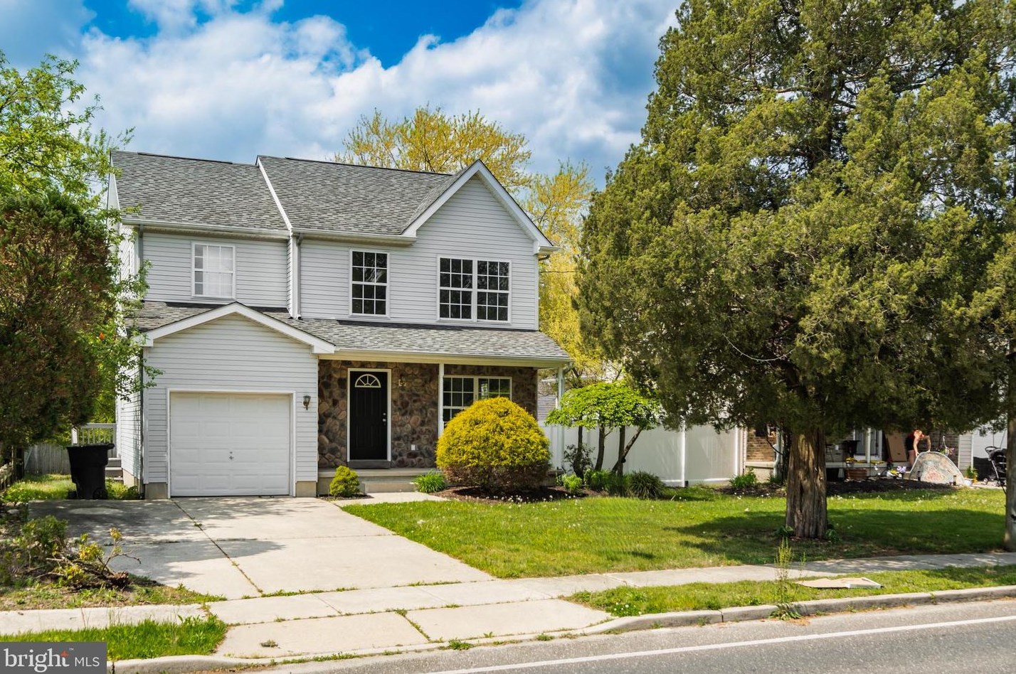 319 Fairview Ave, Elm, NJ 08037