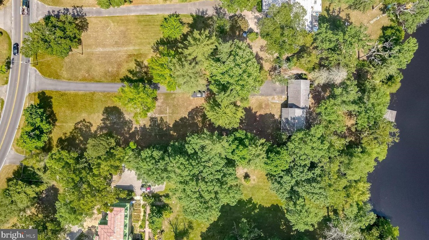 932 Central Ave, Elm NJ  08037-1117 exterior