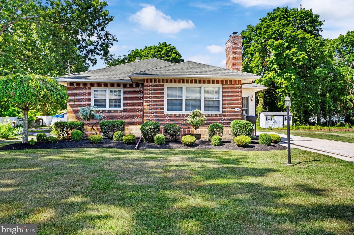 330 Valley Ave, Elm, NJ 08037
