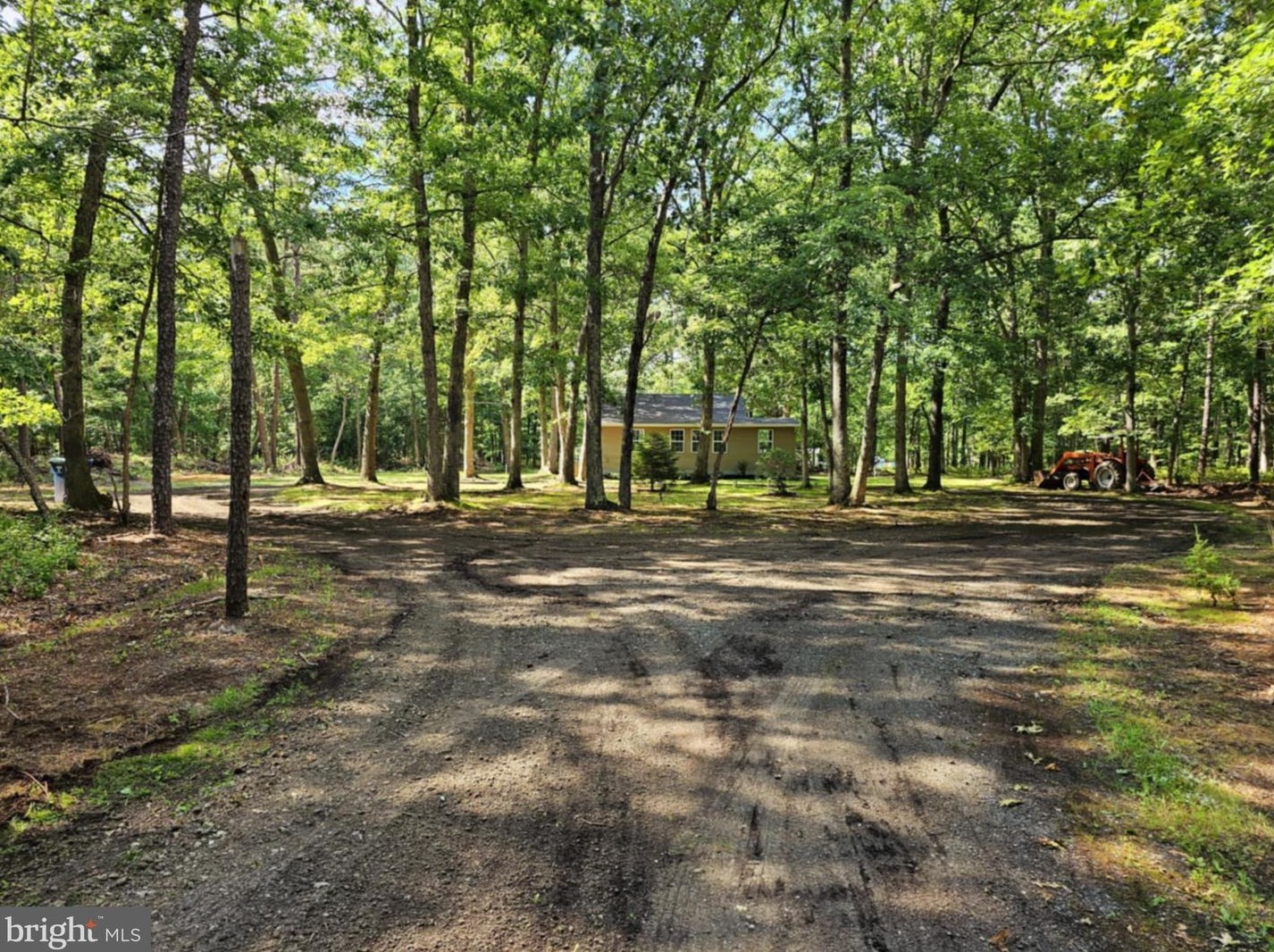 445 Weymouth Rd, Buena, NJ 08310