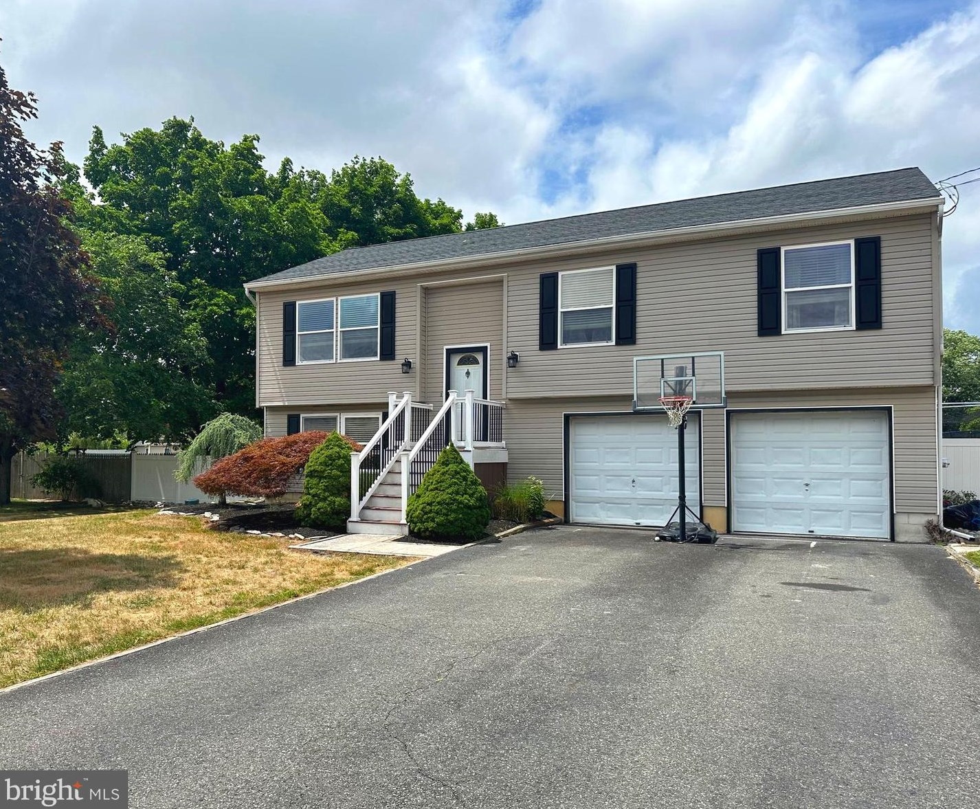 114 Catherine Ave, Buena, NJ 08310