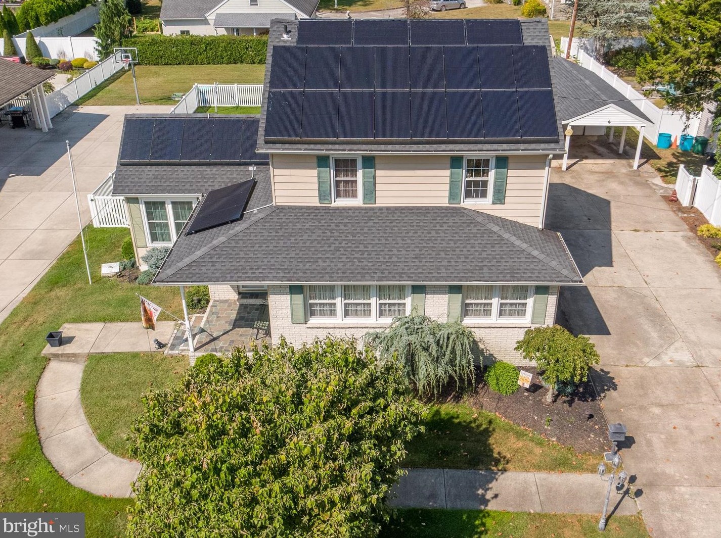 321 Walmer St, Elm, NJ 08037