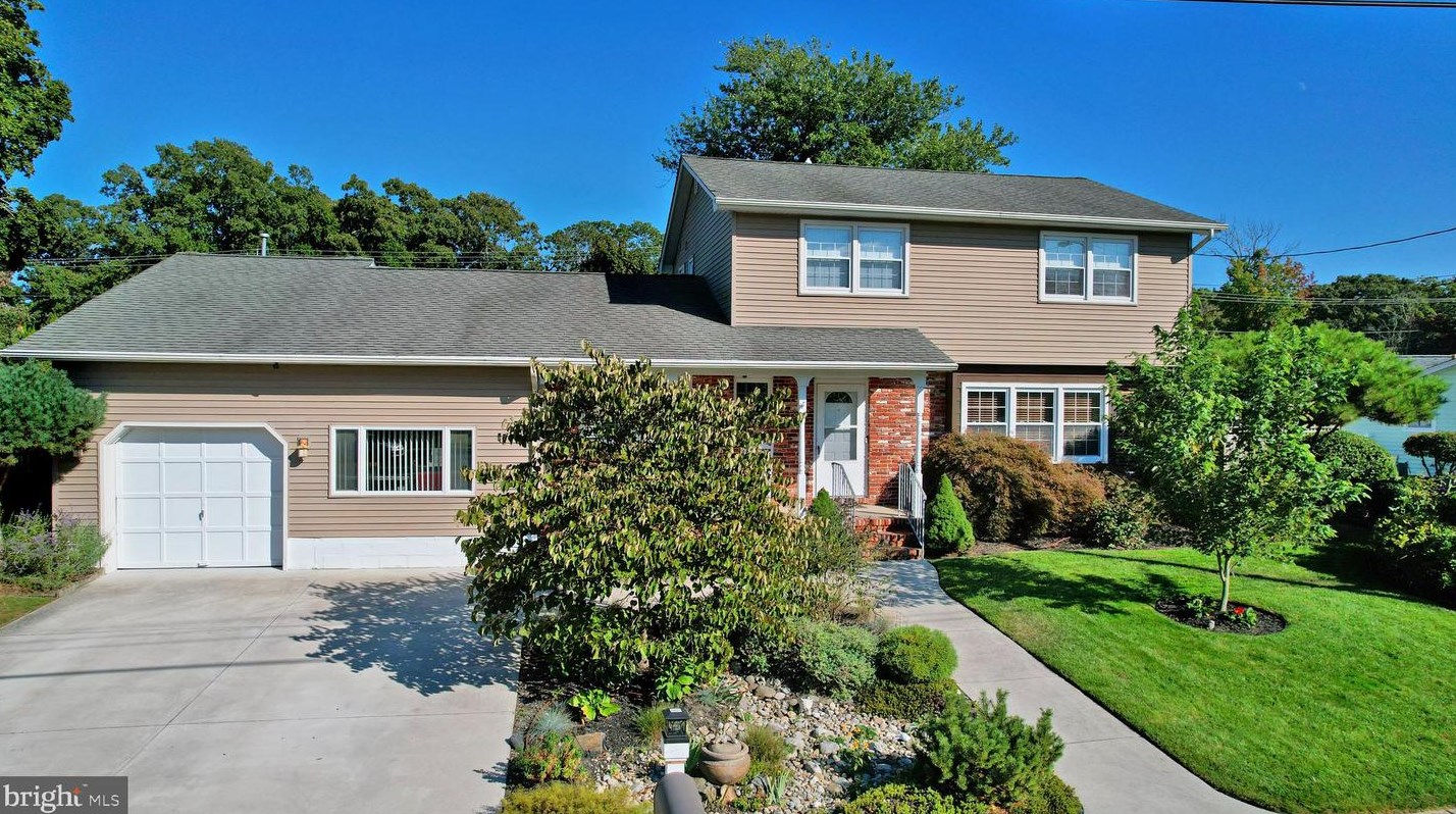 2104 Grove Rd, Northfield, NJ 08225
