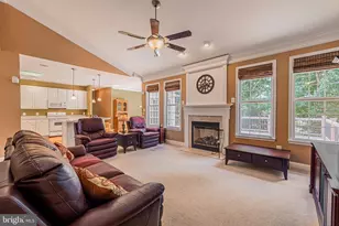 426 Bella Vita Ct, Hammonton, NJ 08037 - Photo 4