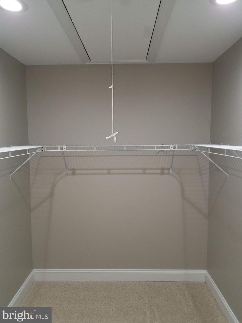 703 Devon Rd, Moorestown NJ 08057-1644 exterior