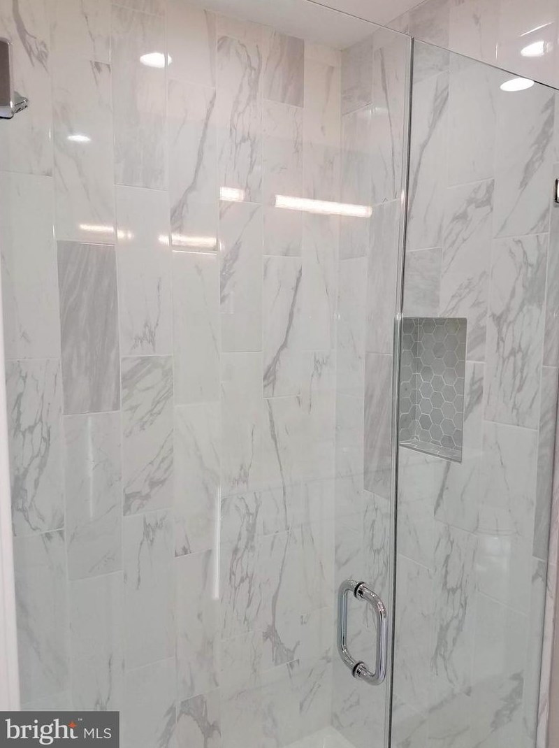 703 Devon Rd, Moorestown NJ 08057-1644 exterior