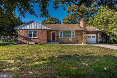 1405 Highland Avenue - Photo 1