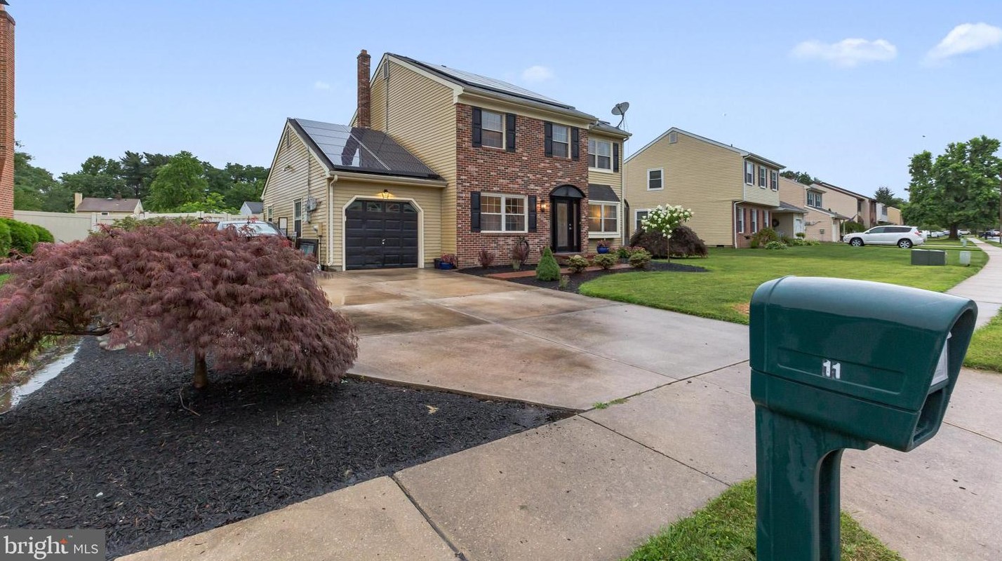 11 Devonshire Rd, Mount Laurel, NJ 08054-1905