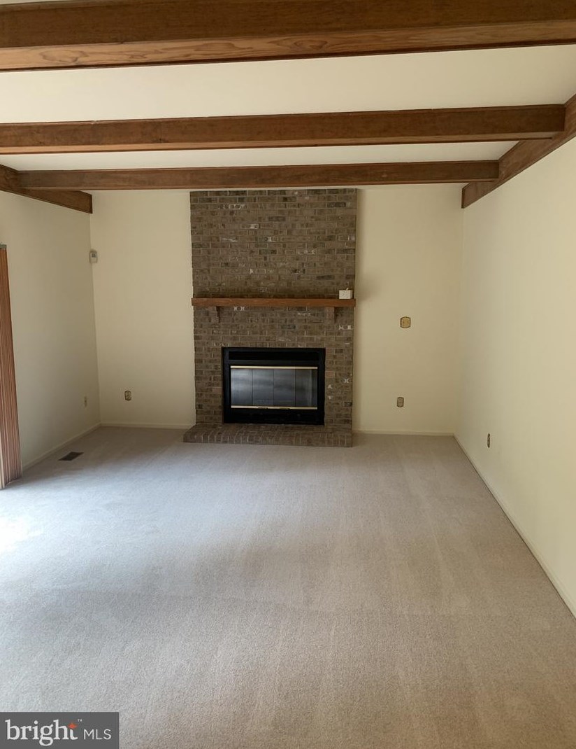 9 Michaelson Dr, Mount Laurel NJ  08054-1355 exterior