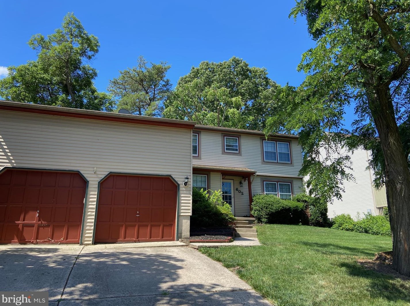 602 Woodthrush Ct, Mount Laurel, NJ 08054-2127