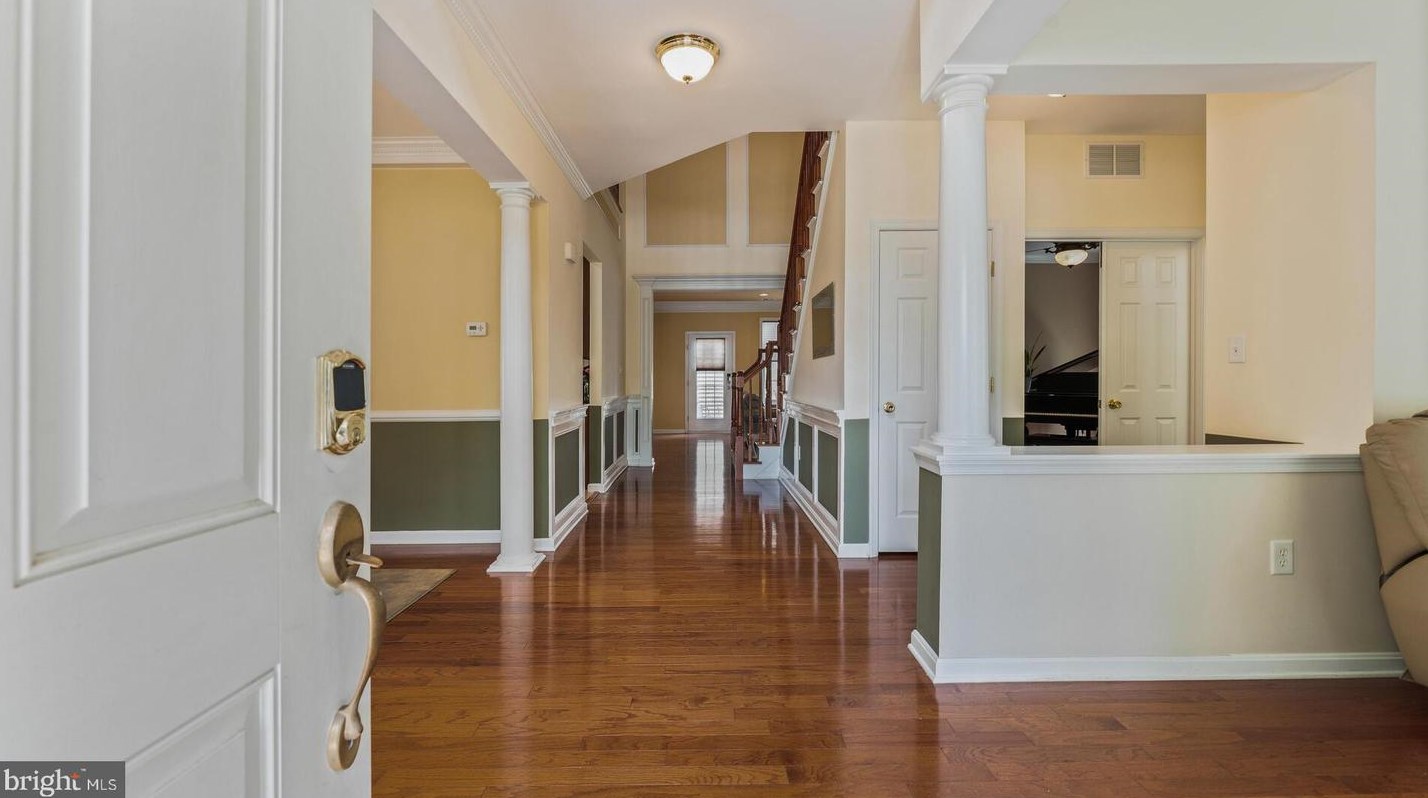 18 Saddle Way, Chesterfield, NJ 08515-2920