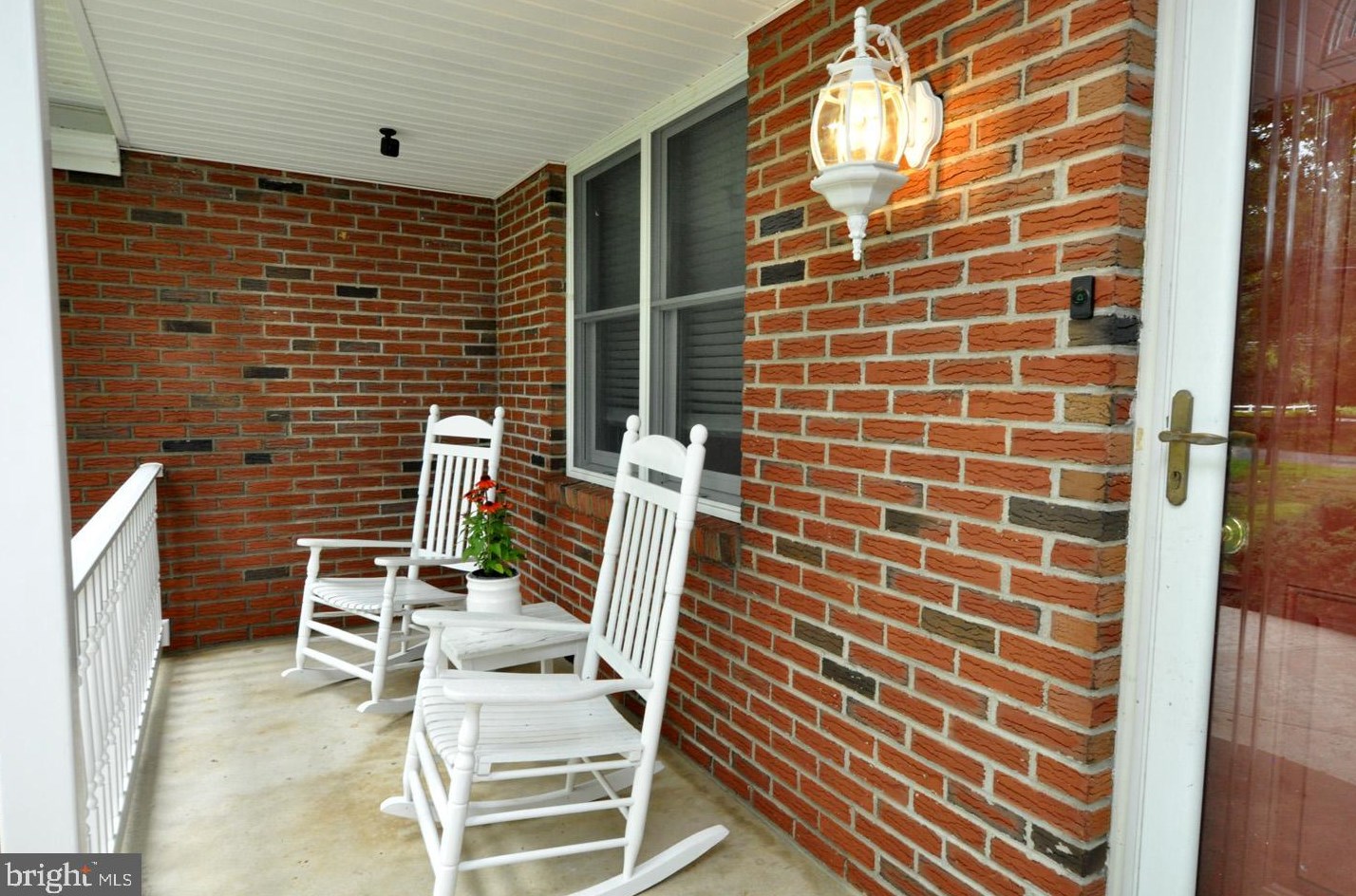 63 Christopher Mill Rd, Medford, NJ 08055-8915