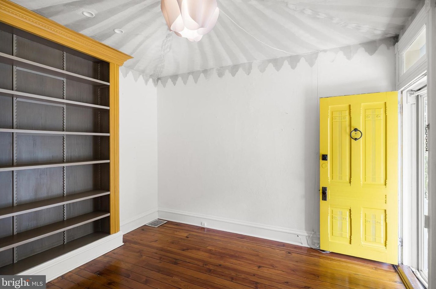 312 Elm St, Moorestown NJ  08057-3616 exterior