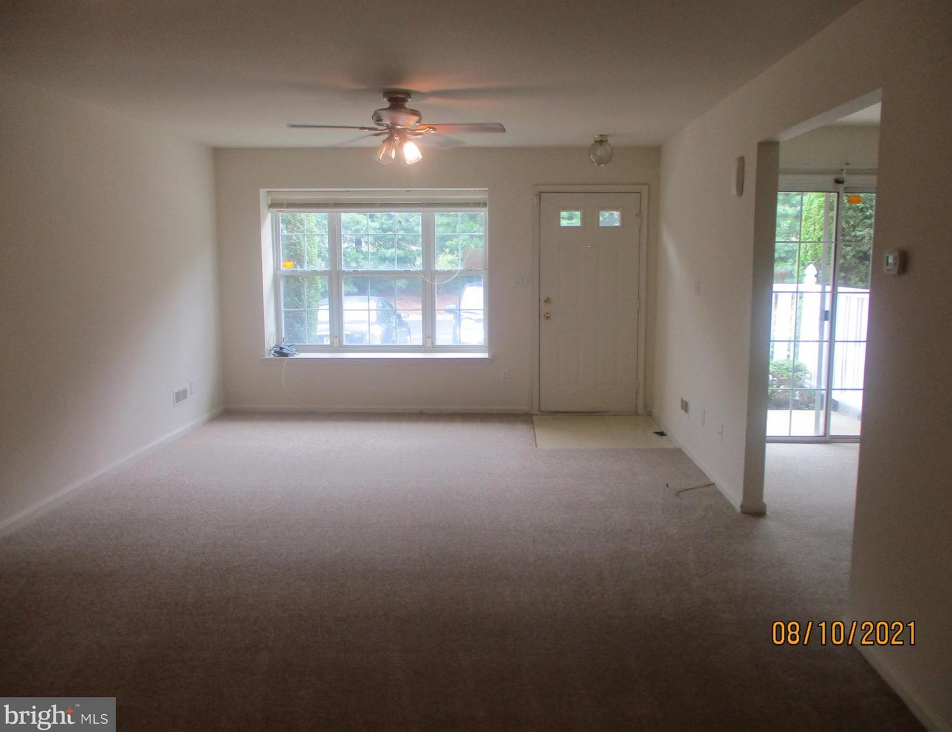 2703 Saxony Dr, Mount Laurel NJ  08054-6810 exterior