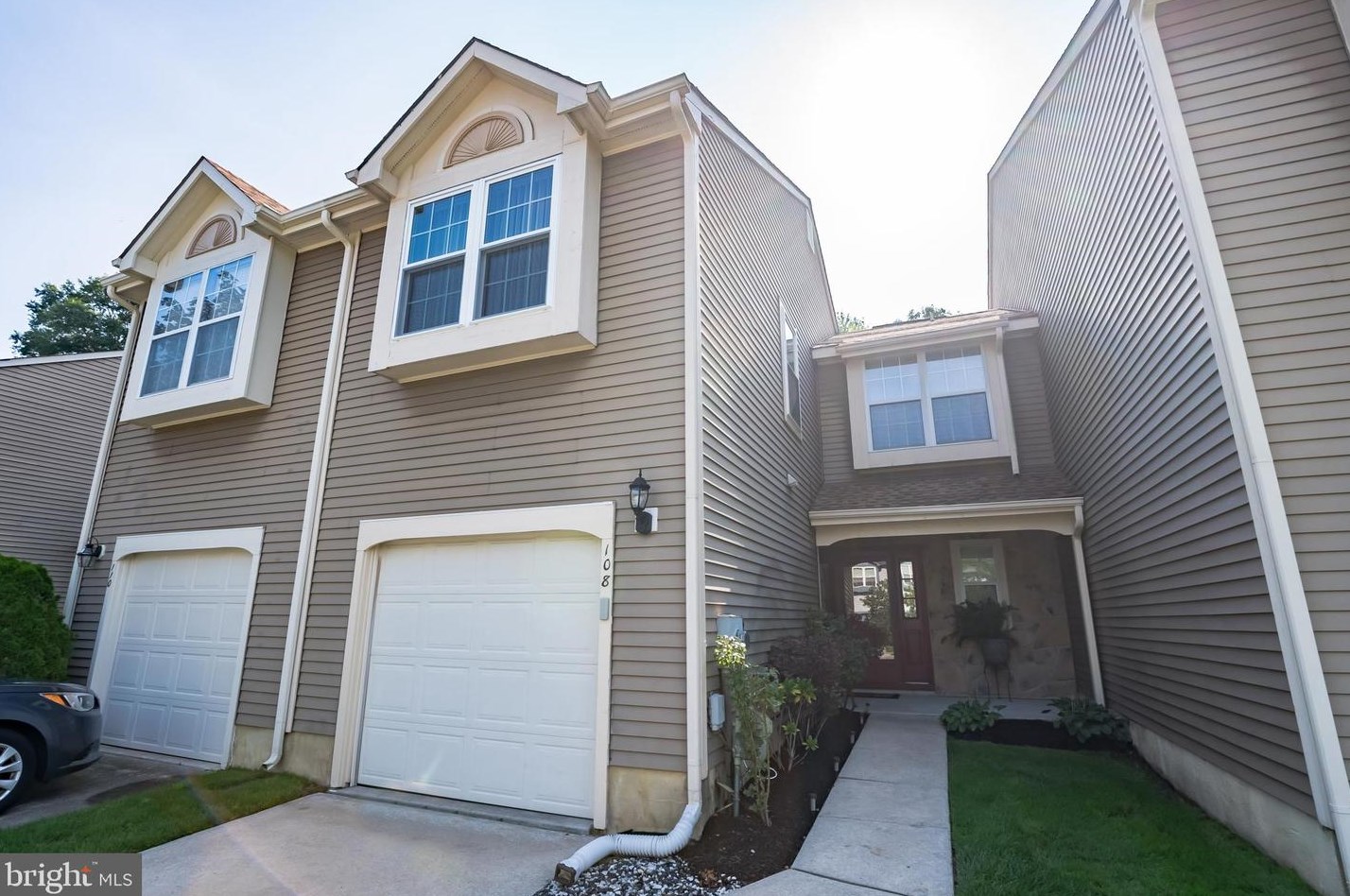 108 Kettlebrook Dr, Mount Laurel, NJ 08054-2663