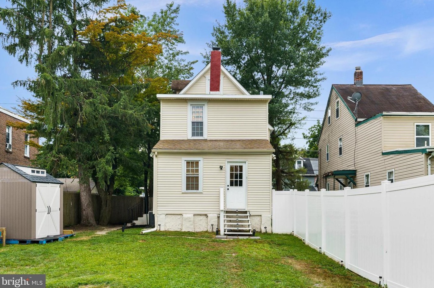 419 Church St, Moorestown NJ  08057-1742 exterior