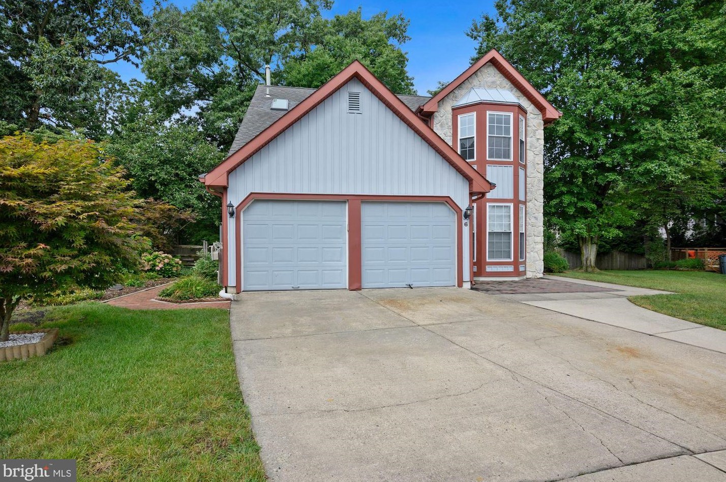 6 Hampton Ct, Mount Laurel, NJ 08054-3364