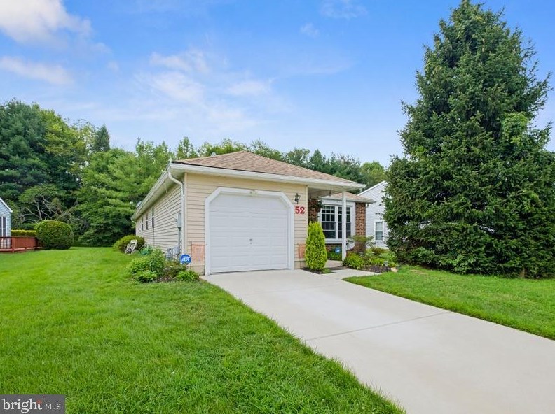 52 Falmouth Dr, Mount Laurel, NJ 08054-3075