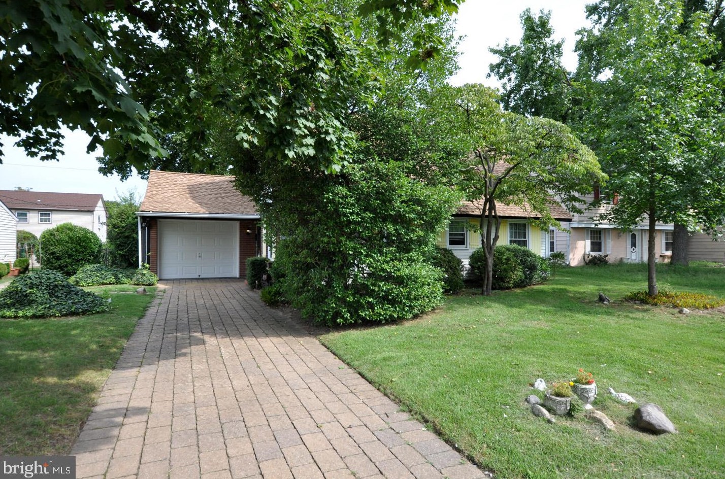 47 Patriot Ln, Willingboro, NJ 08046