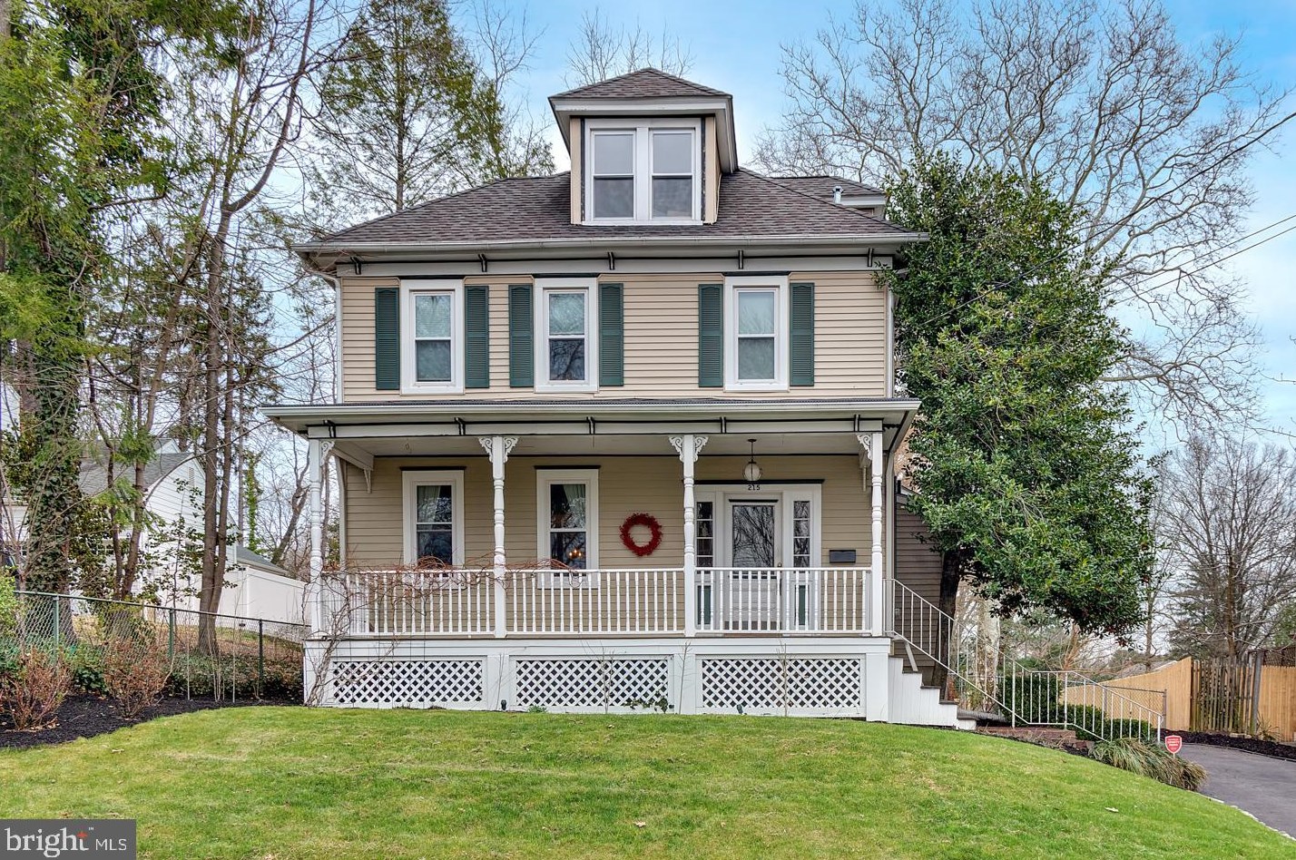 215 Washington Ave, Moorestown, NJ 08057-2439