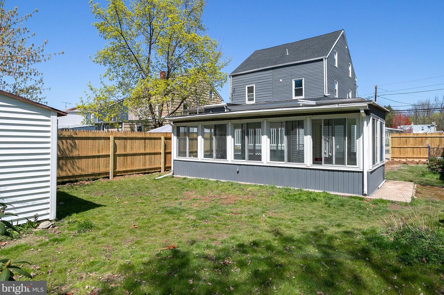 242 Delaware Ave, Chesterfield NJ  08505-1105 exterior