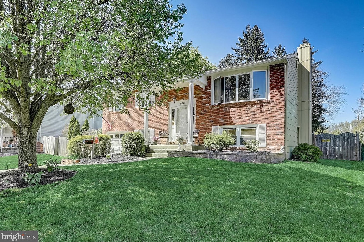 160 Glenbrook Dr, Mount Laurel, NJ 08054-1046
