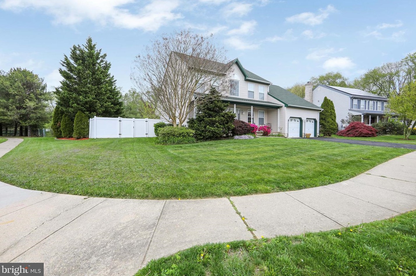90 Vincent Dr, Burlington, NJ 08016-3848