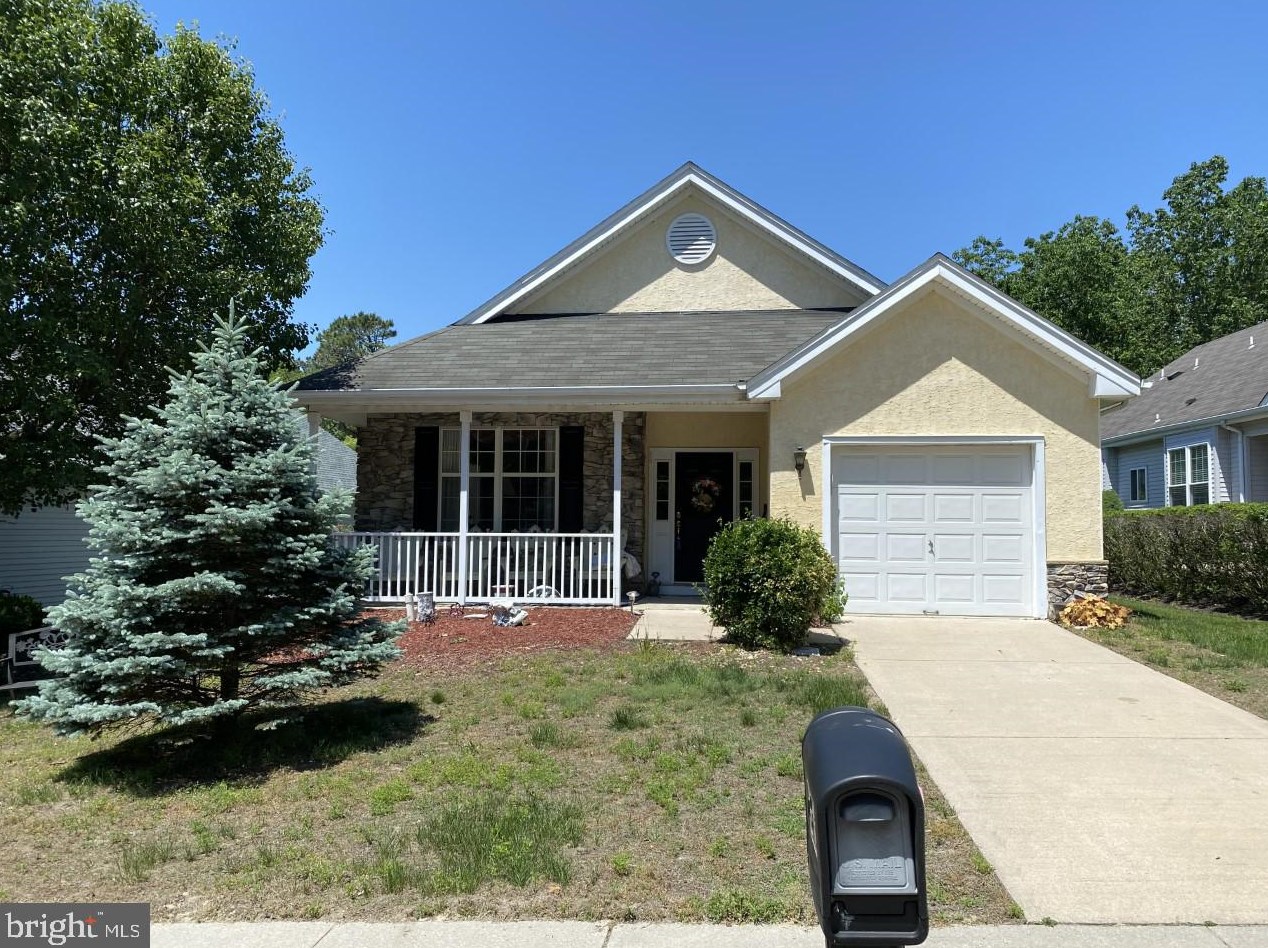 31 Huntington Dr, Southampton, NJ 08088-1254