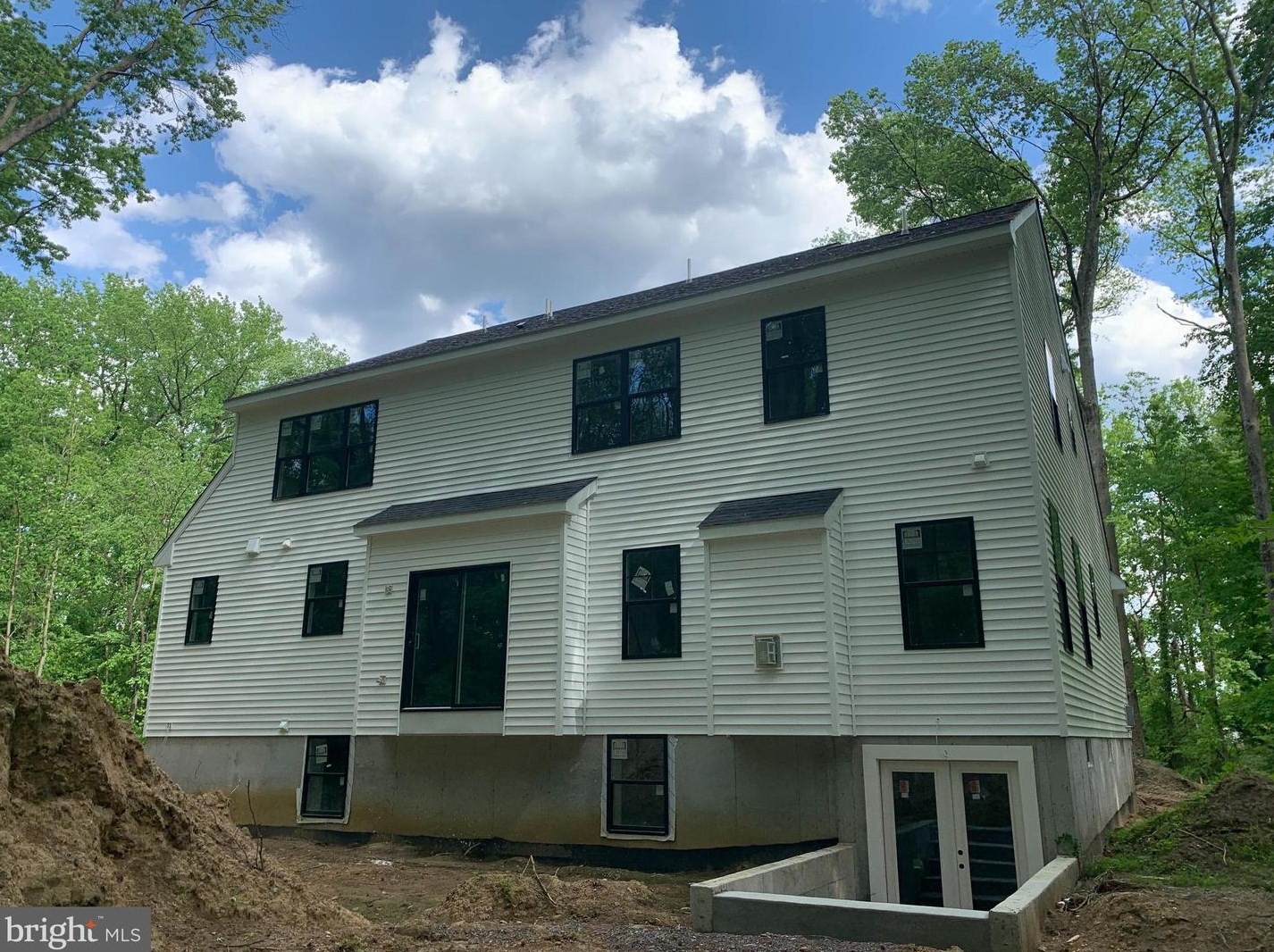 171 Hooton Rd, Mount Laurel, NJ 08054