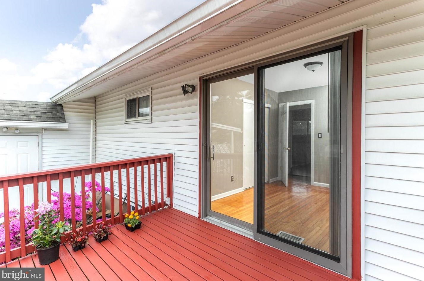 13 Lansdowne Rd, Burlington NJ 08016-2966 exterior