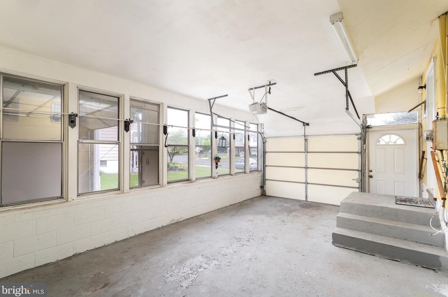 13 Lansdowne Rd, Burlington NJ 08016-2966 exterior