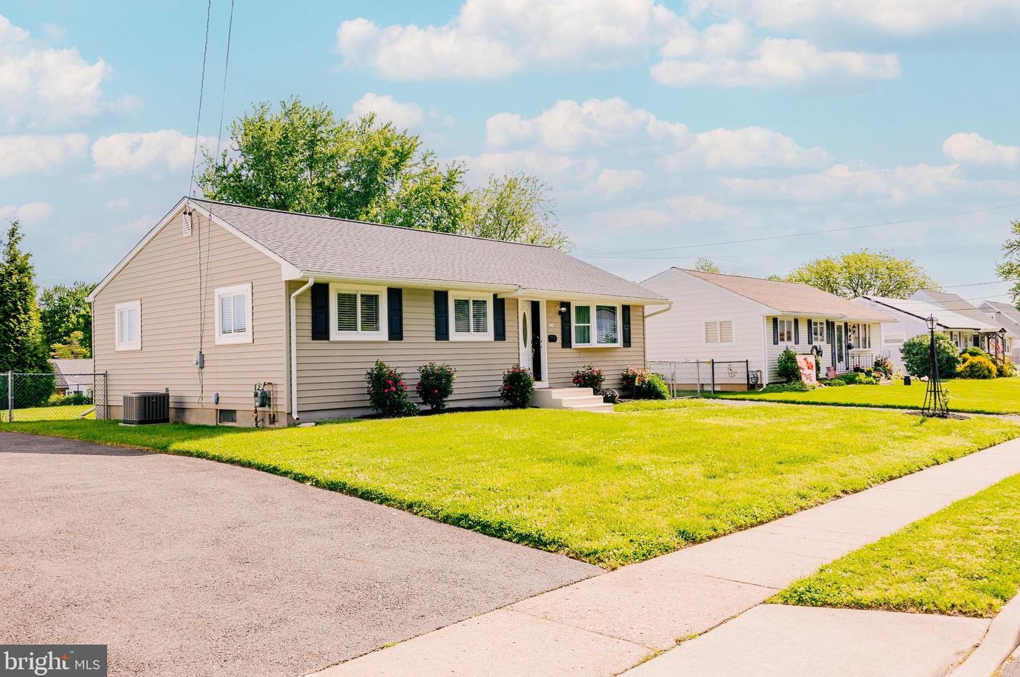 56 Hinkle Dr, Chesterfield, NJ 08505-2722