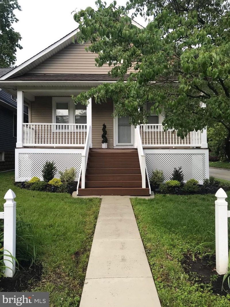 313 Church St, Moorestown, NJ 08057-2418