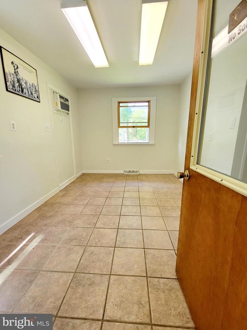 216 Hartford Rd, Medford NJ  08055-9559 exterior