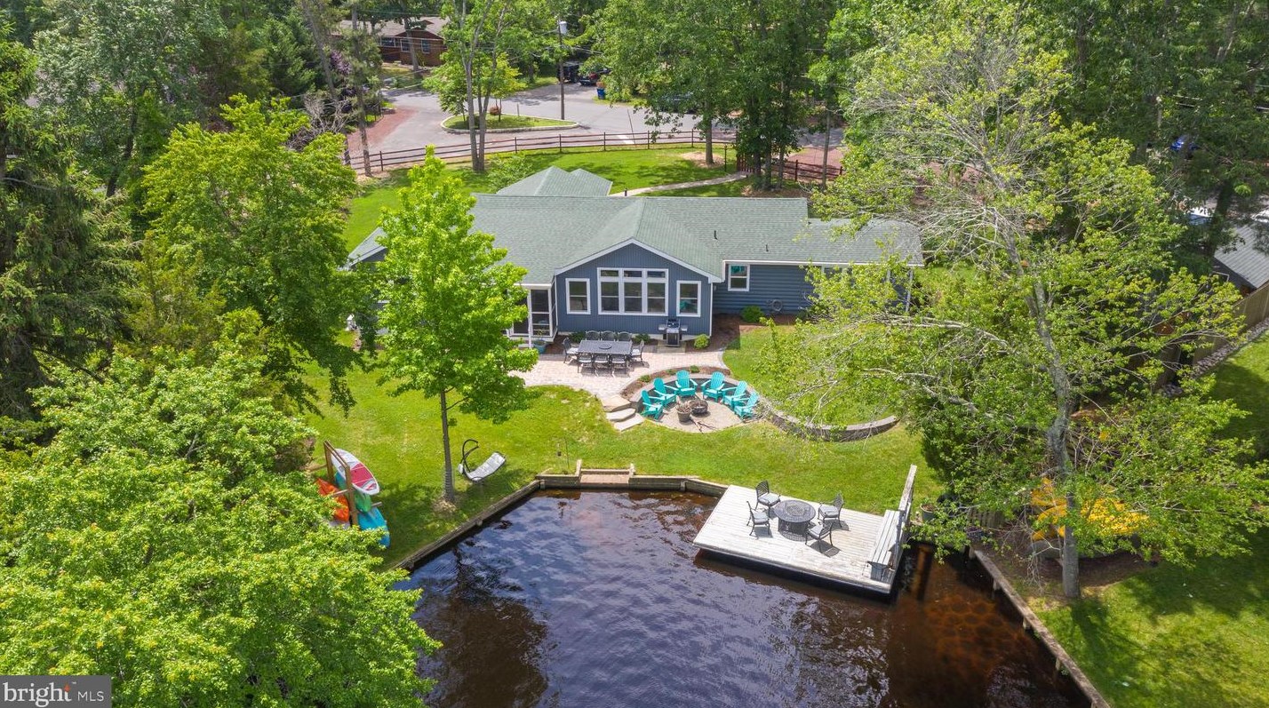 225 Chicagami Trail, Medford, NJ 08055