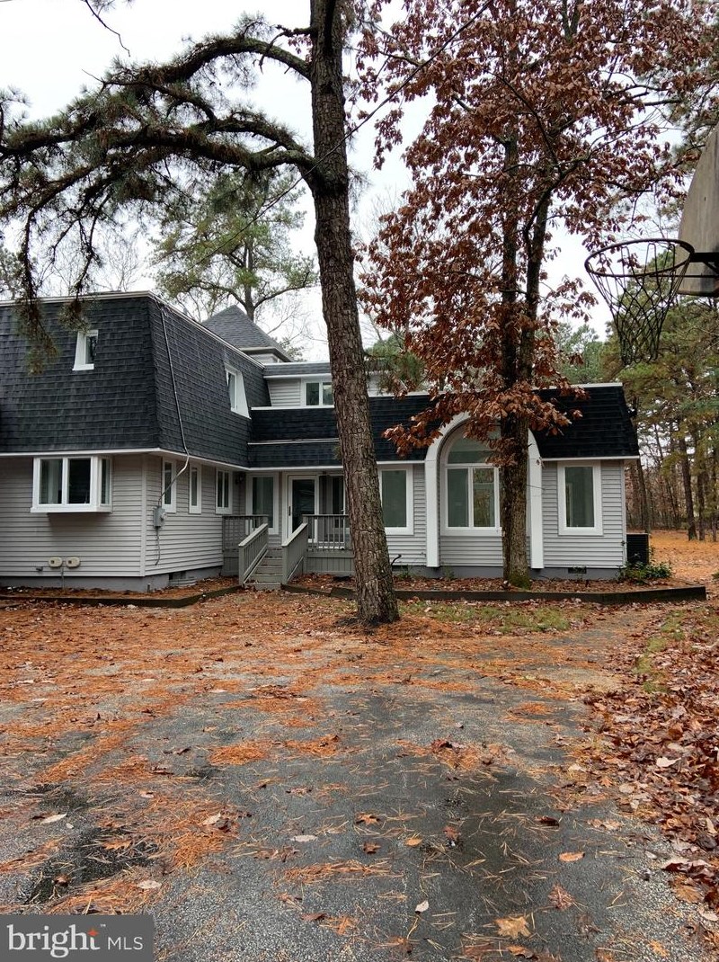150 W Centennial Dr, Medford, NJ 08055