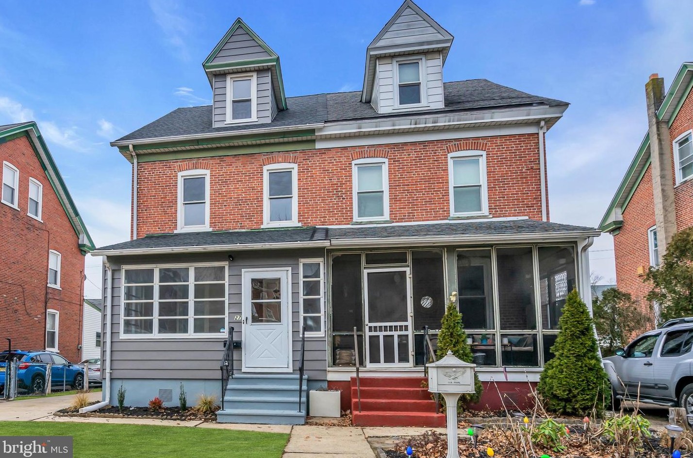 27 3rd Ave, Roebling, NJ 08554