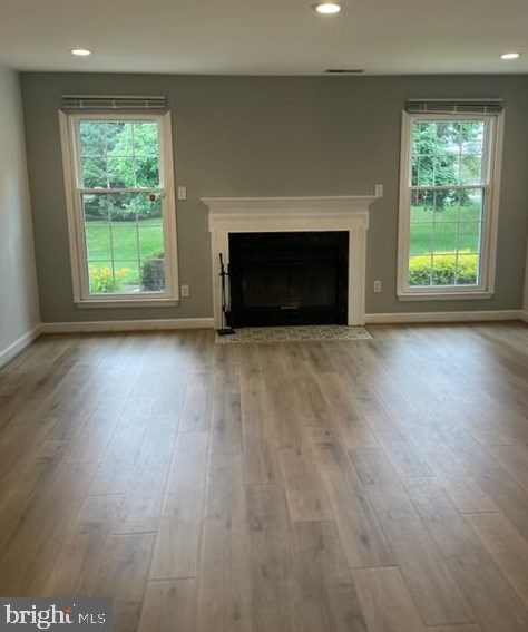 305 Oswego Ct, Mount Laurel, NJ 08054