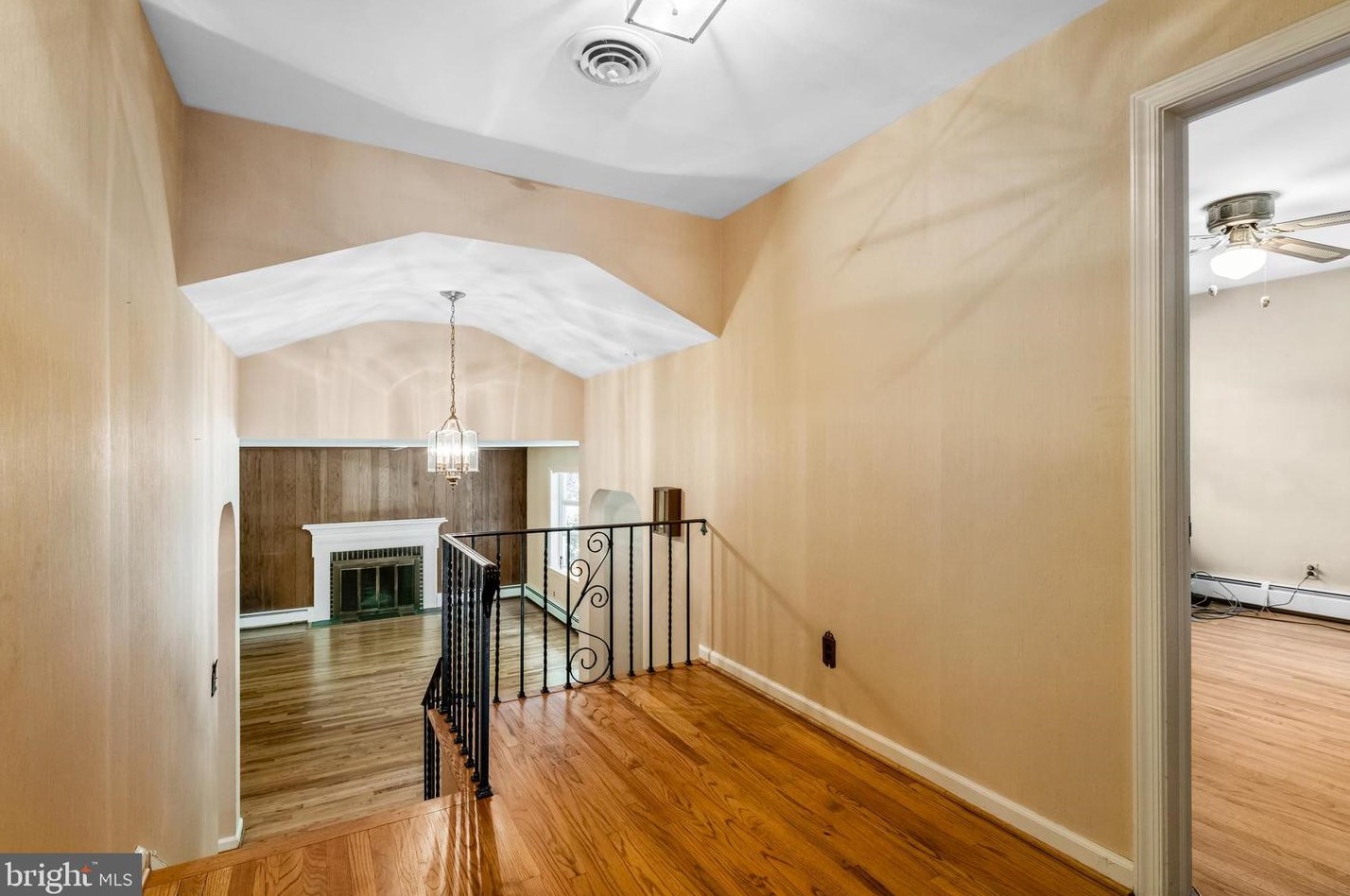 601 Stratford Dr, Moorestown NJ 08057-2614 exterior