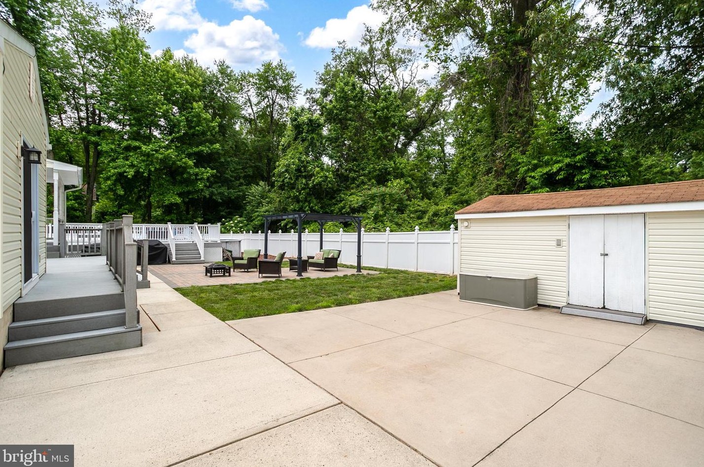 1904 Rancocas Rd, Burlington NJ 08016-3714 exterior